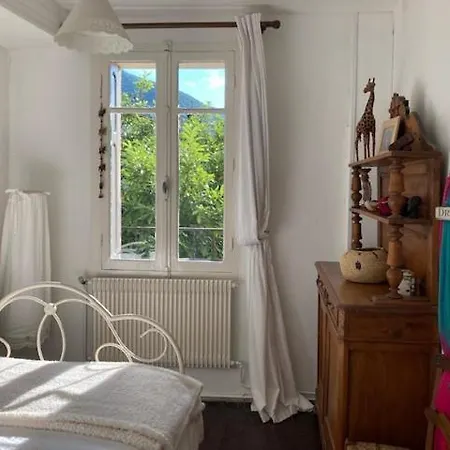 At No3 Bed & Breakfast *