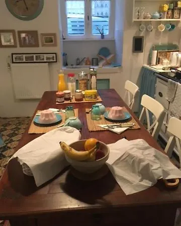At No3 Bed & Breakfast *